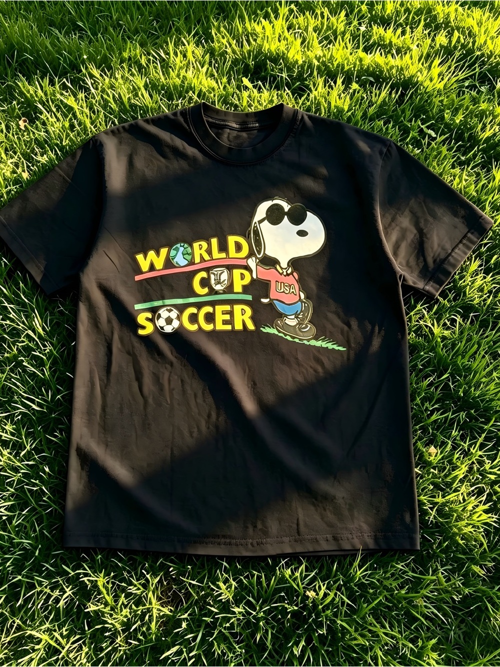 Retro Snoopy World Cup USA Soccer Pattern black Women Men T-shirt unisex